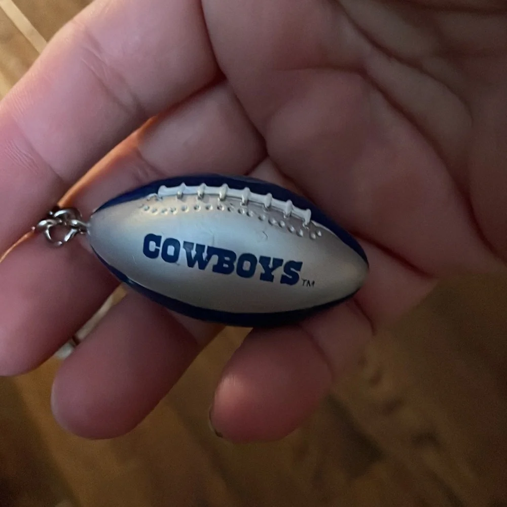 NWT NFL Cowboys Key Chain
